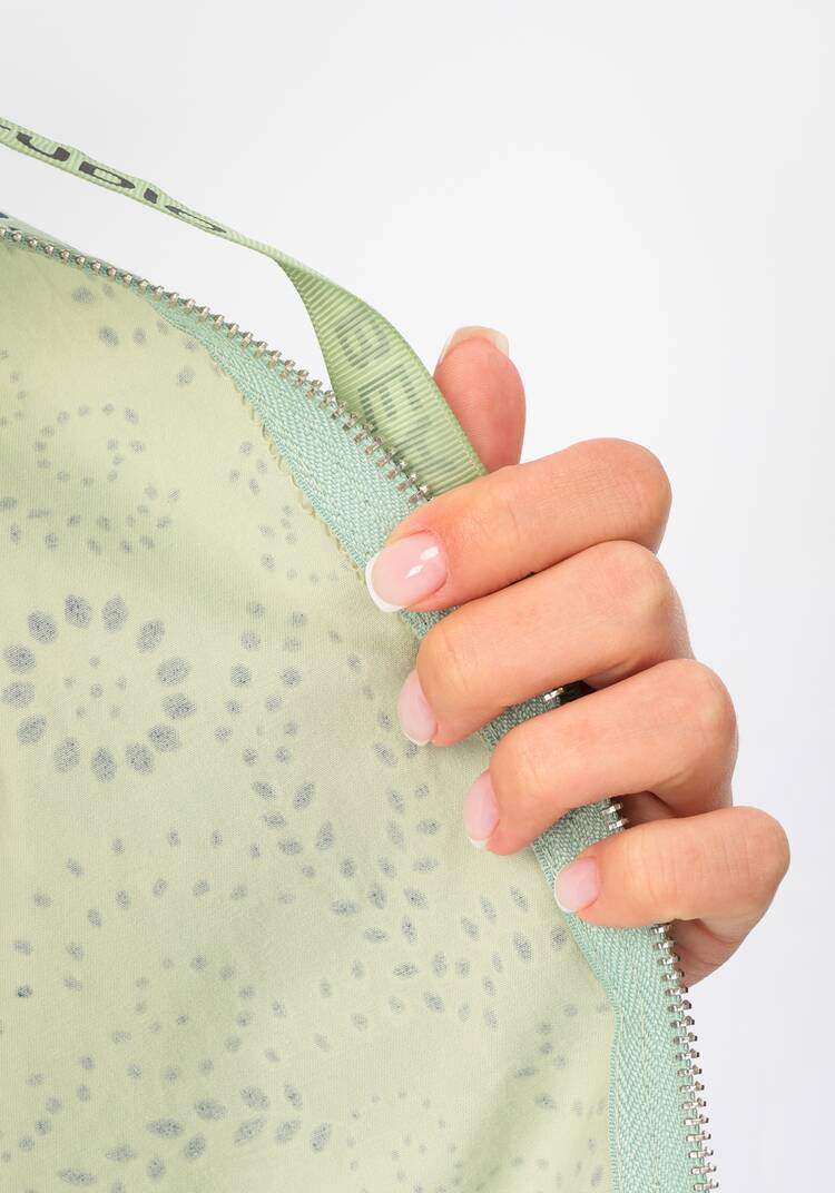 Ветровка с цветочным принтом шир.  750, рис. 21