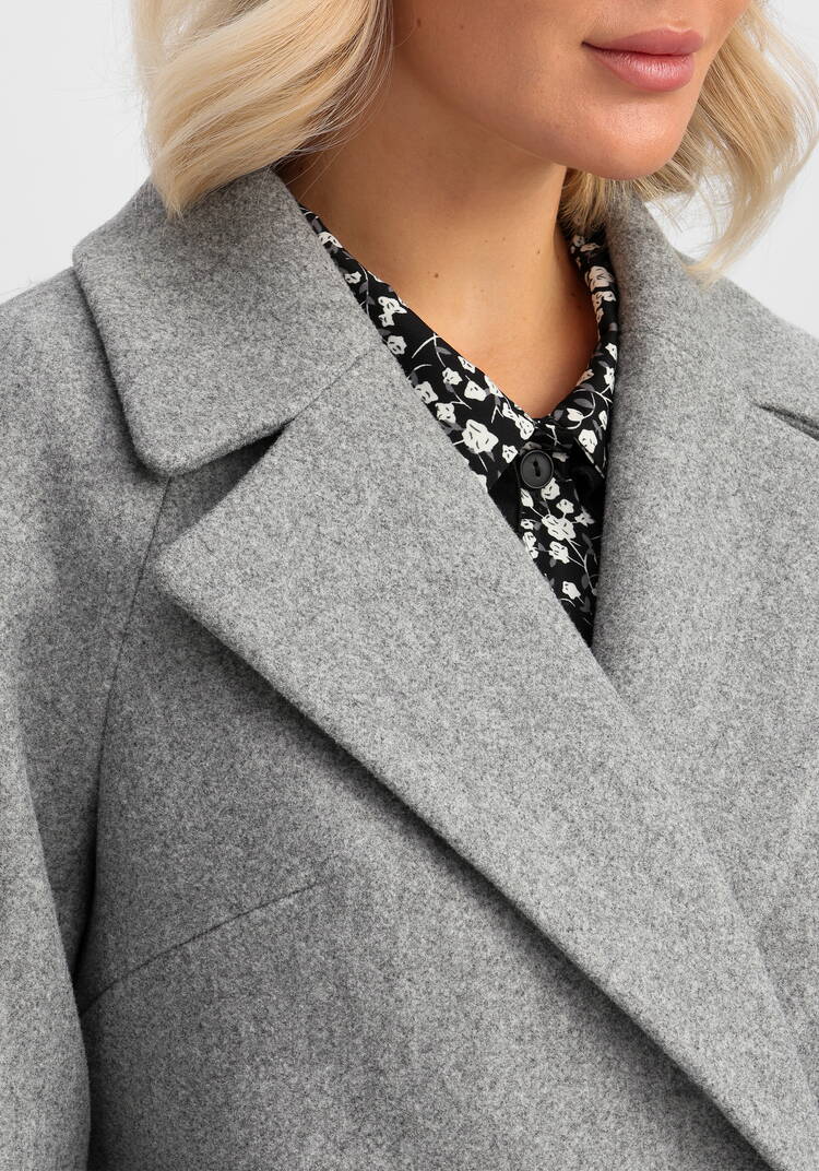 Пальто на подкладе однобортное шир.  750, рис. 7