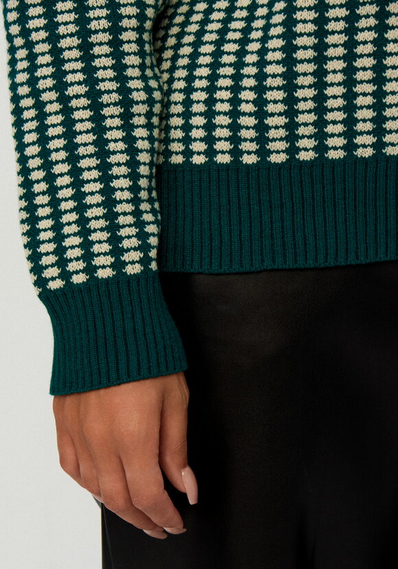 Джемпер с пуговицами декоративными шир.  580, рис. 14