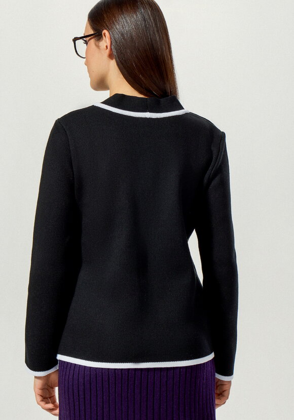 Пиджак с яркой окантовкой шир.  580, рис. 10