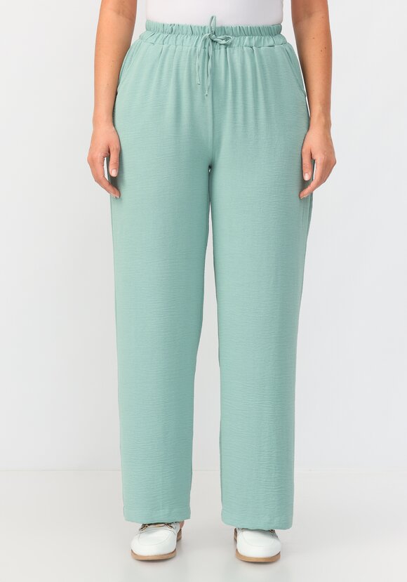 Костюм: брюки и блуза с лаконичным принтом шир.  580, рис. 14