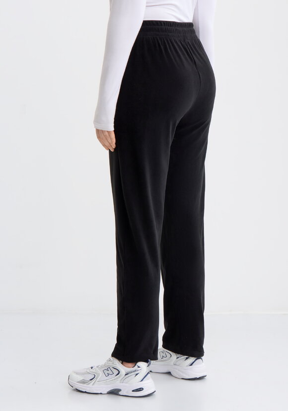 Брюки велюровые прямые на резинке по поясу шир.  580, рис. 21