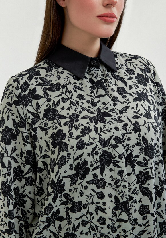 Блуза с контрастными манжетами и воротом шир.  580, рис. 14