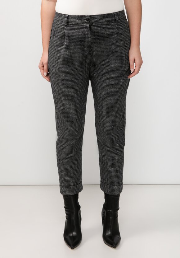 Брюки зауженные к низу с боковыми карманами шир.  580, рис. 4