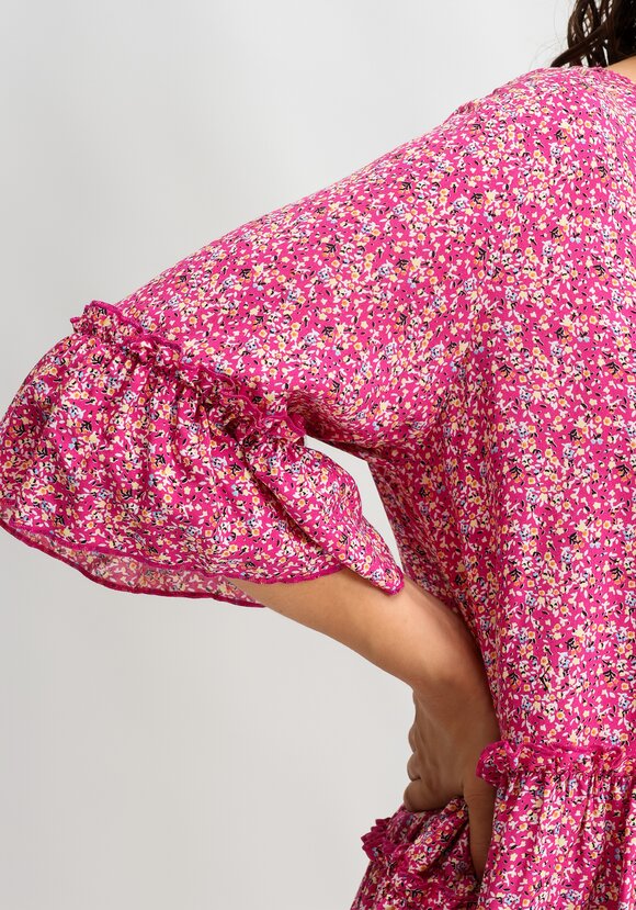 Блуза с воланом по низу и на рукавах шир.  580, рис. 6