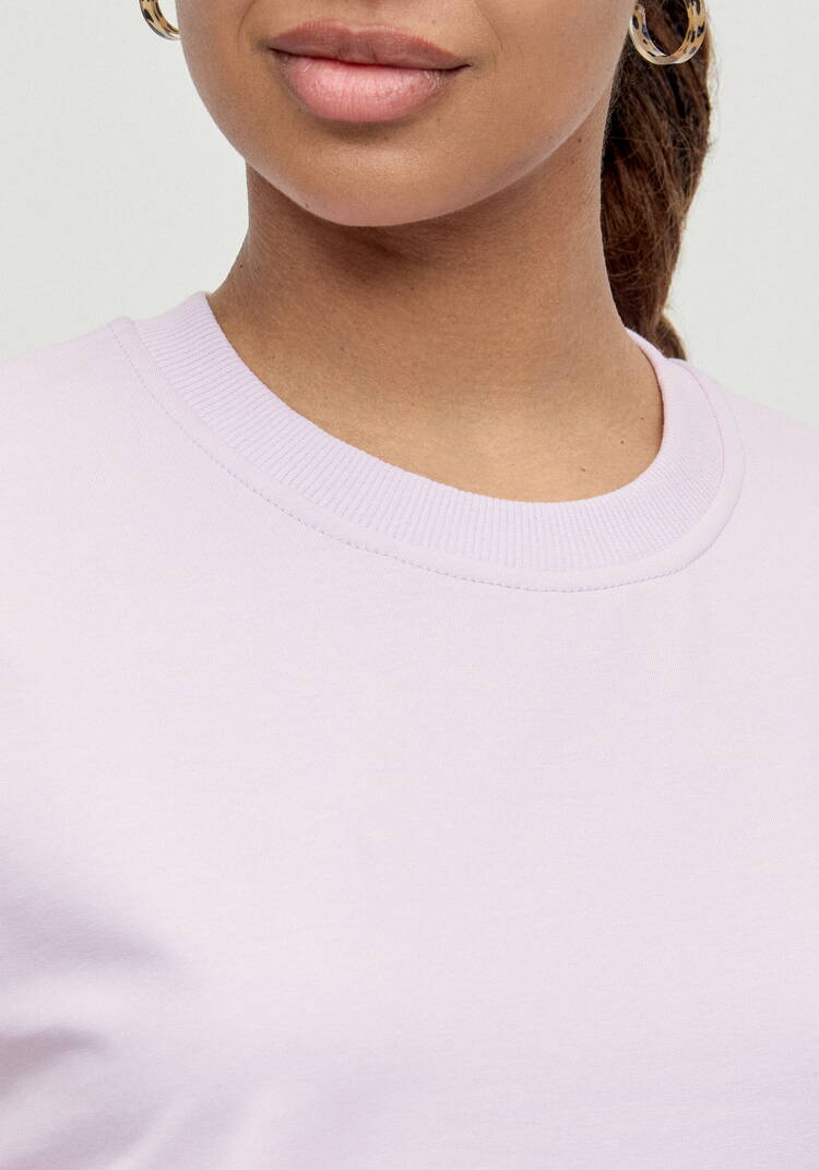 Футболка из трикотажа со спущенным плечом шир.  750, рис. 21