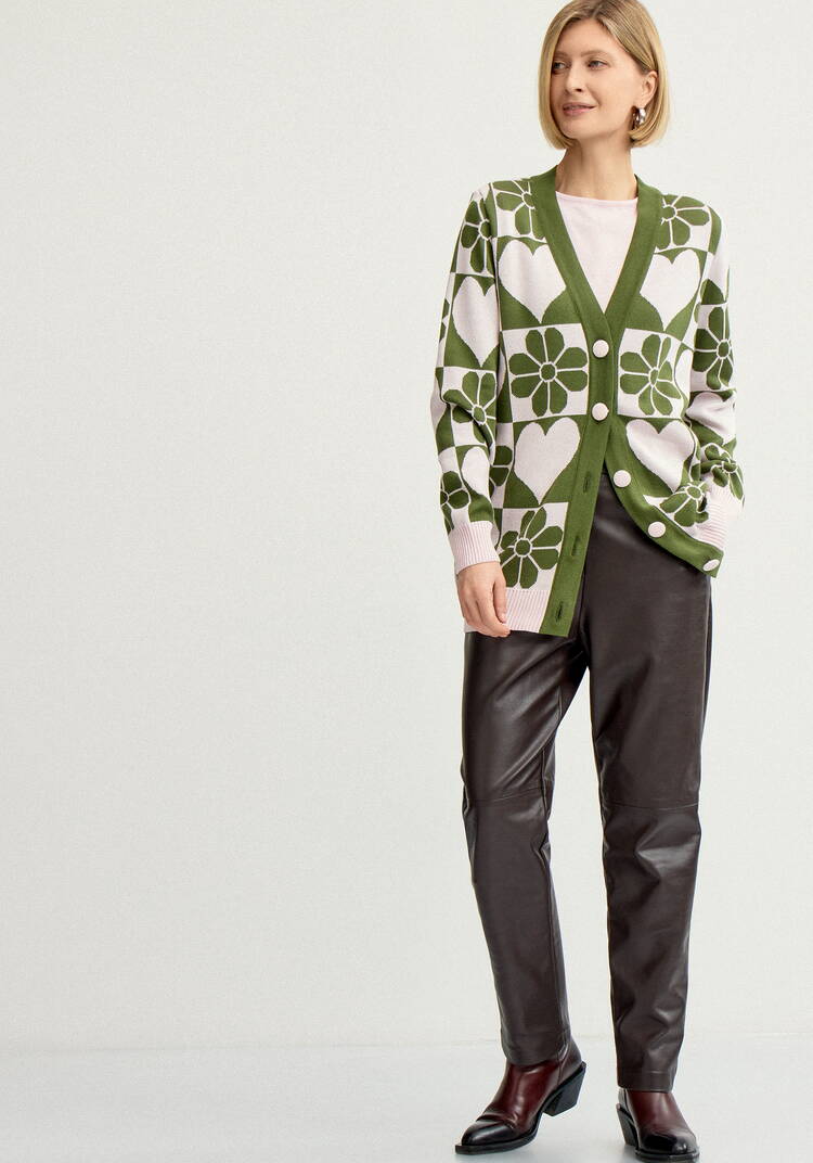 Кардиган прямой на пуговицах с рисунком шир.  750, рис. 24