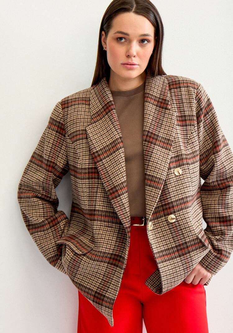 Пиджак двубортный с принтом в клетку шир.  750, рис. 17