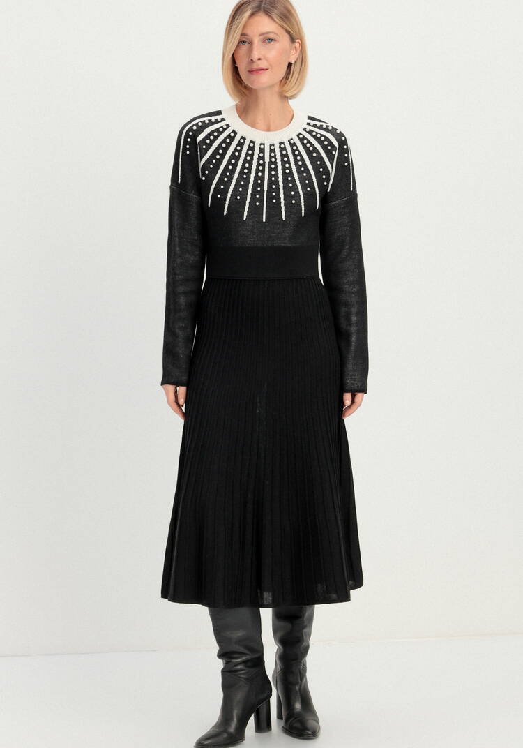 Платье с жемчужным узором на груди шир.  750, рис. 4