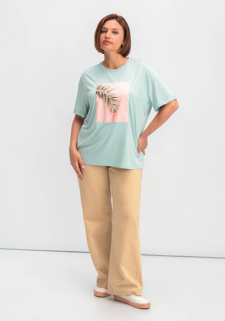 Футболка с принтом-аппликацией шир.  750, рис. 16