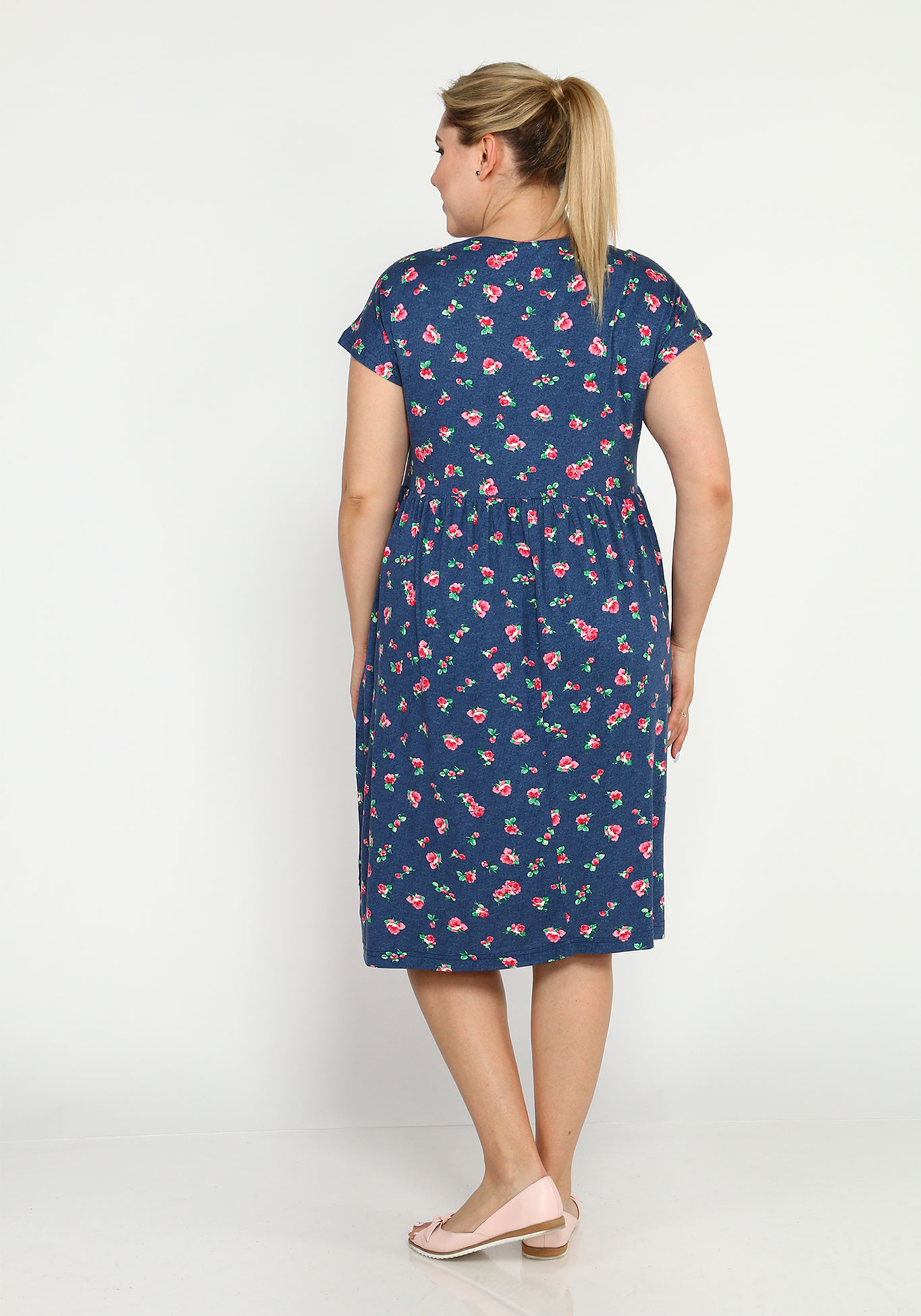 Платье-миди с принтом и сборкой Синель, размер 56, цвет сине-розовый - фото 4
