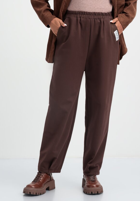 Брюки трикотажные с защипами по низу шир.  580, рис. 17