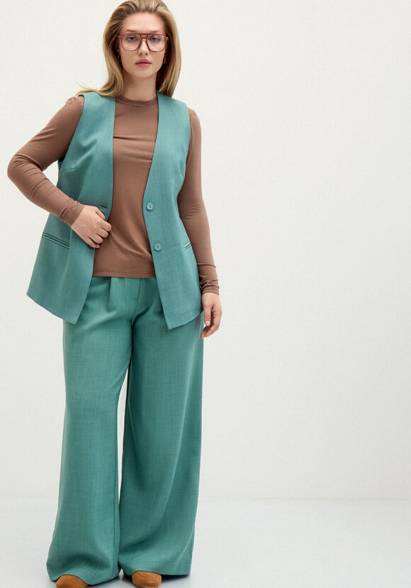 Брюки-палаццо со складками на талии шир.  580, рис. 16