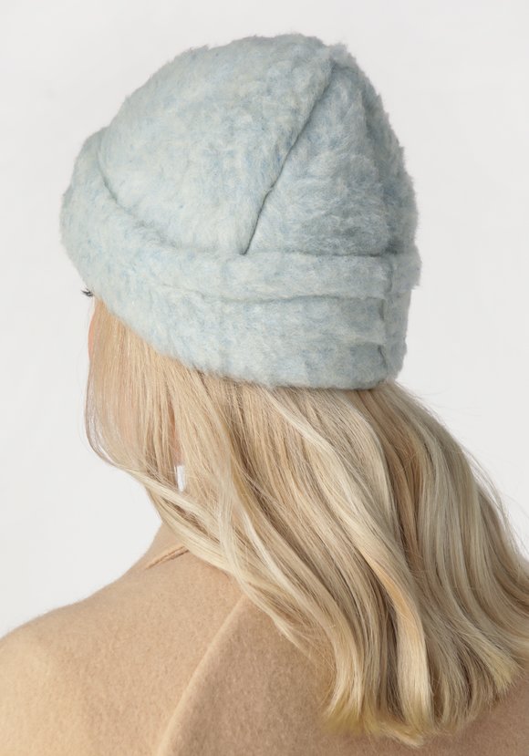 Шапка Беатрис шир.  580, рис. 35