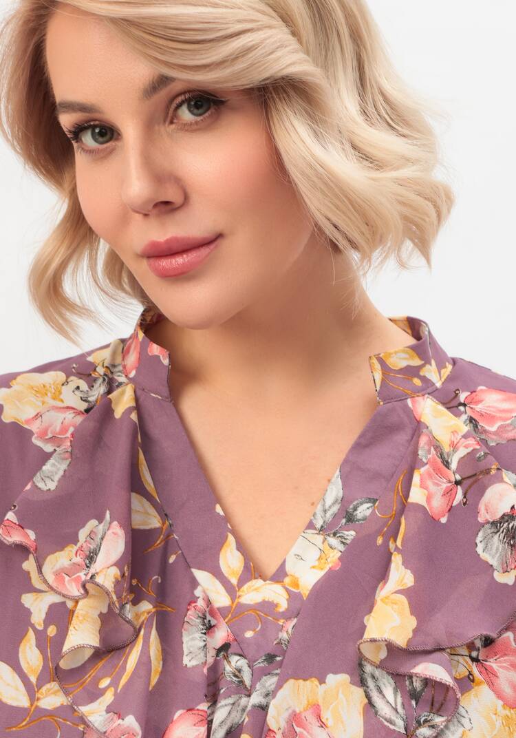 Платье с воланом по горловине шир.  750, рис. 6