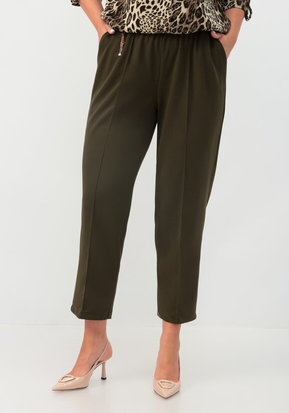 Брюки прямые на резинке по поясу шир.  580, рис. 18