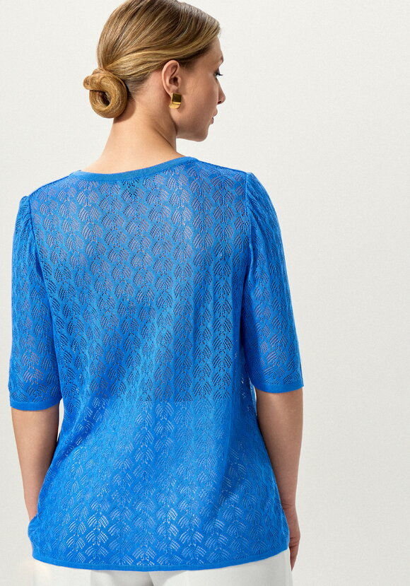 Джемпер с ажурным рисунком и защипами шир.  580, рис. 18