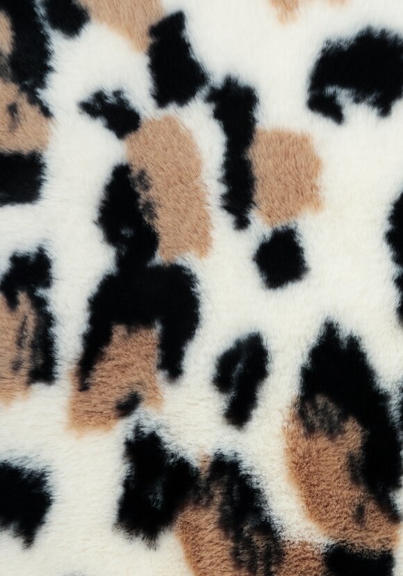 Ковёр меховой шир.  580, рис. 5