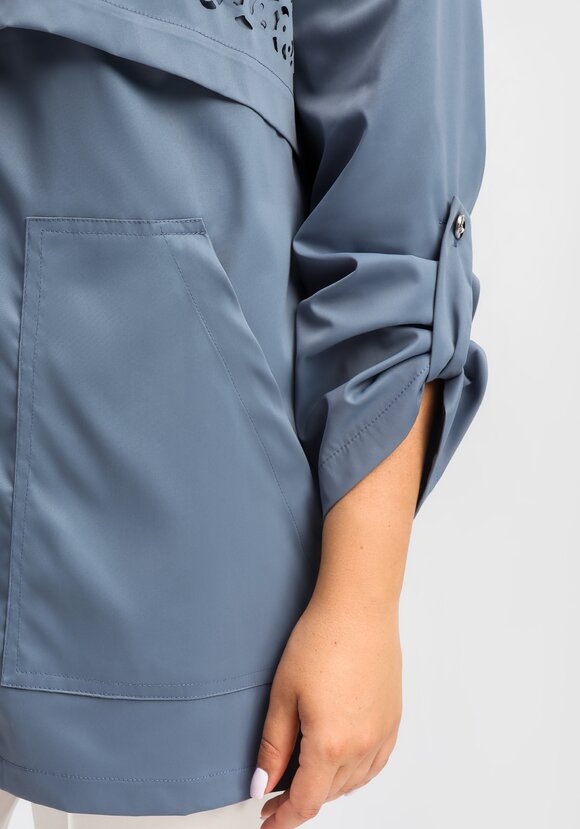 Ветровка с ажурной кокеткой шир.  580, рис. 51