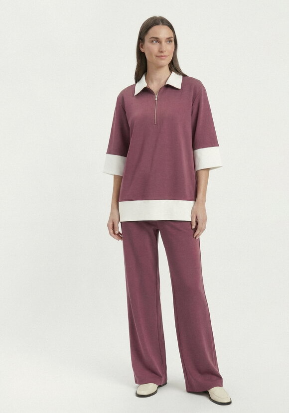 Костюм с лампасами Таисия шир.  580, рис. 1