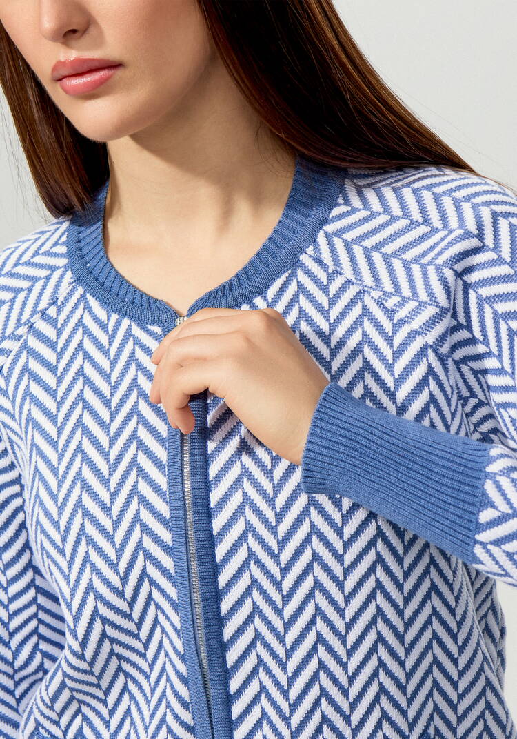 Бомбер женский на молнии с широкими манжетами шир.  750, рис. 12