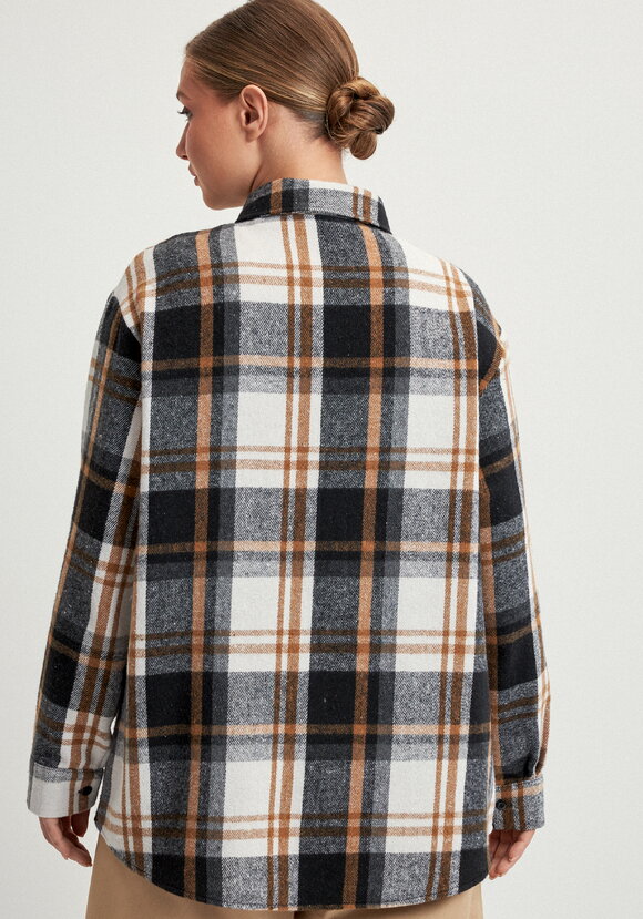 Рубашка фланелевая в клeтку шир.  580, рис. 27