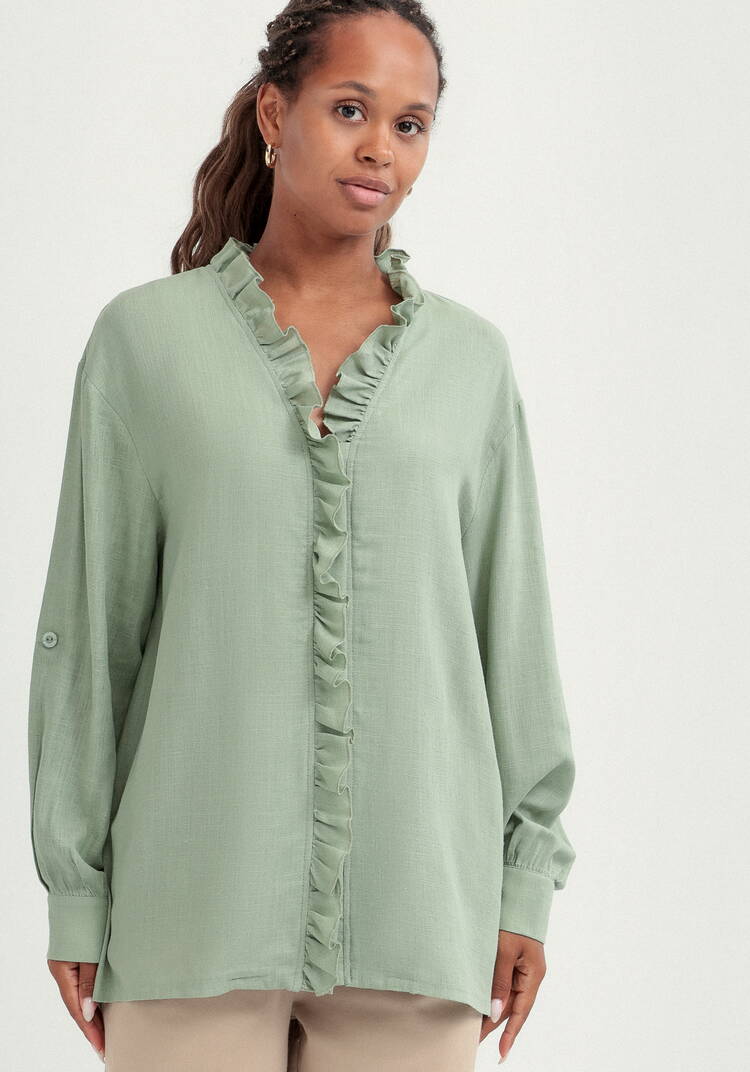 Блуза с рюшей по борту и горловине шир.  750, рис. 20