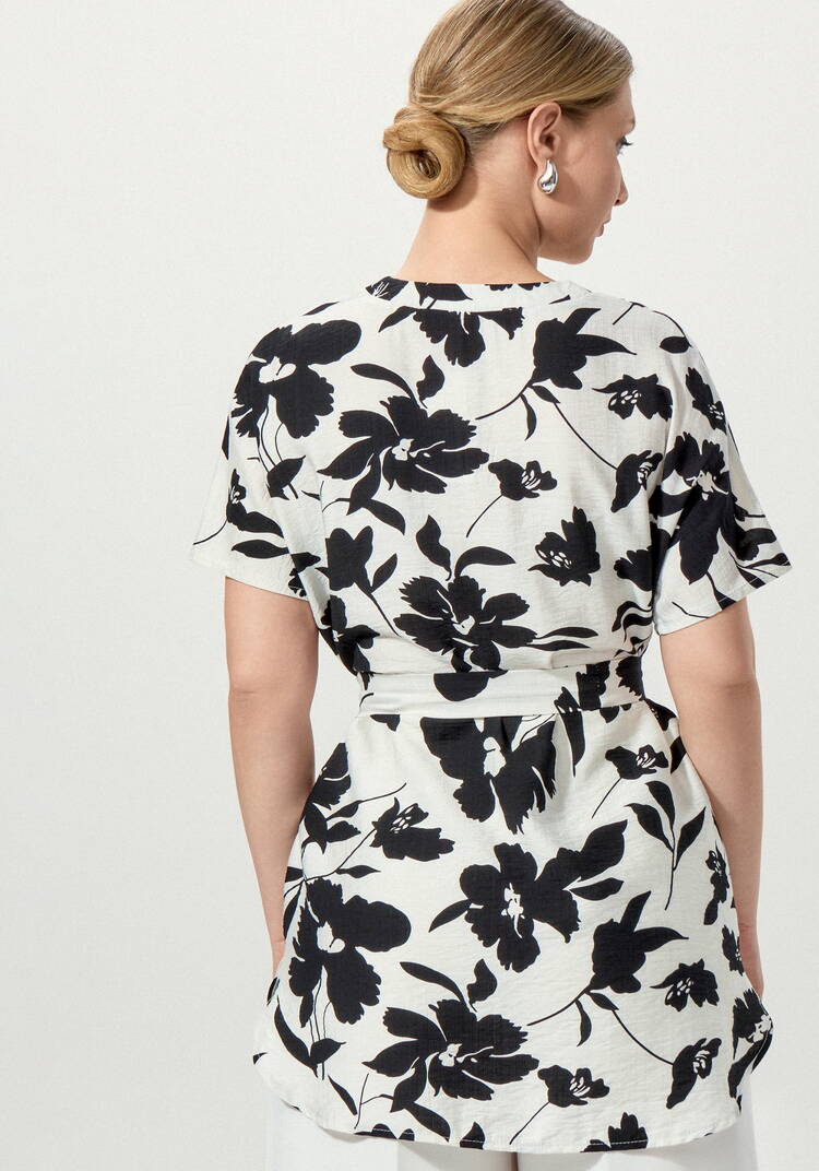 Туника на пуговицах с принтом шир.  750, рис. 11