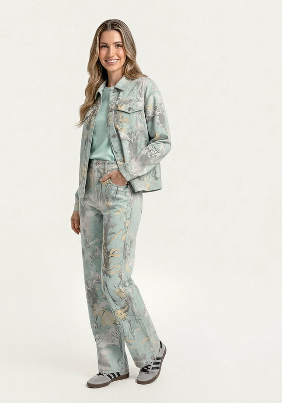 Джинсовая куртка с цветочными мотивами шир.  580, рис. 9