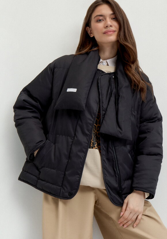 Куртка со съемным воротником шир.  580, рис. 12