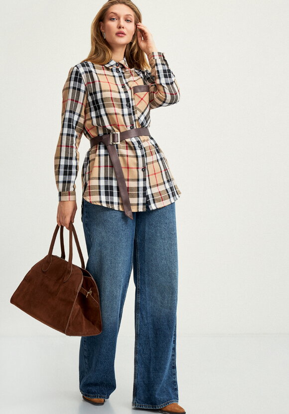 Рубашка в клетку с поясом шир.  580, рис. 17