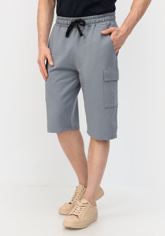 Шорты с боковыми накладными карманами шир.  580, рис. 23