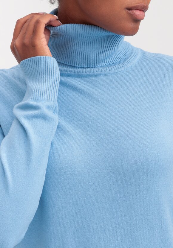 Водолазка Лея шир.  580, рис. 17