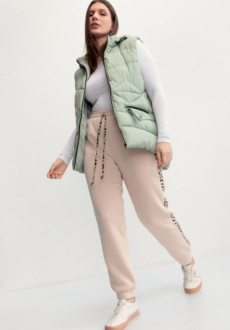 Брюки с леопардовыми лампасами шир.  750, рис. 18