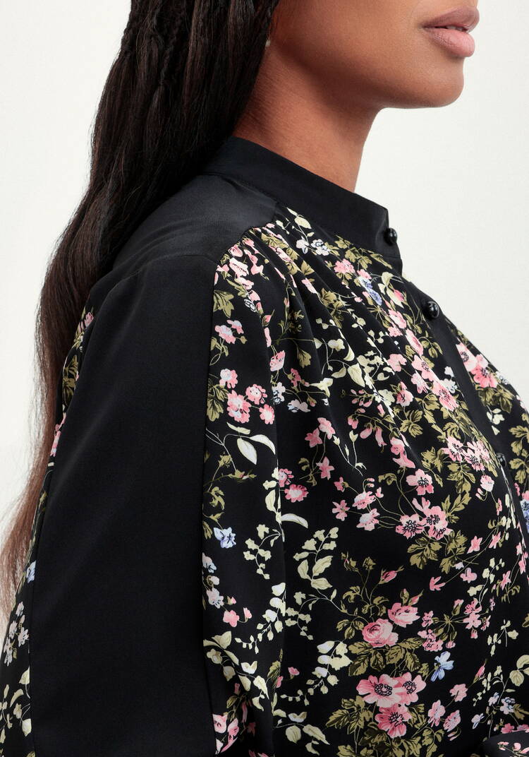 Блуза с лампасами по рукавам шир.  750, рис. 5