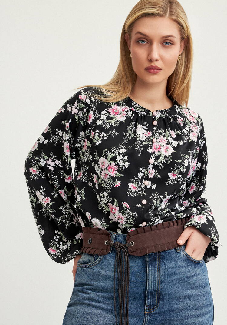 Блуза с цветочным принтом на пугoвицах шир.  750, рис. 16