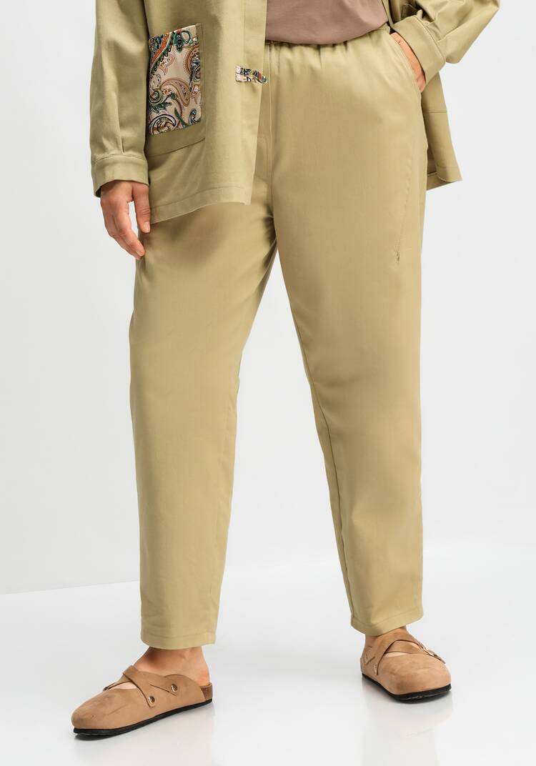 Брюки с контрастной отделкой шир.  750, рис. 7