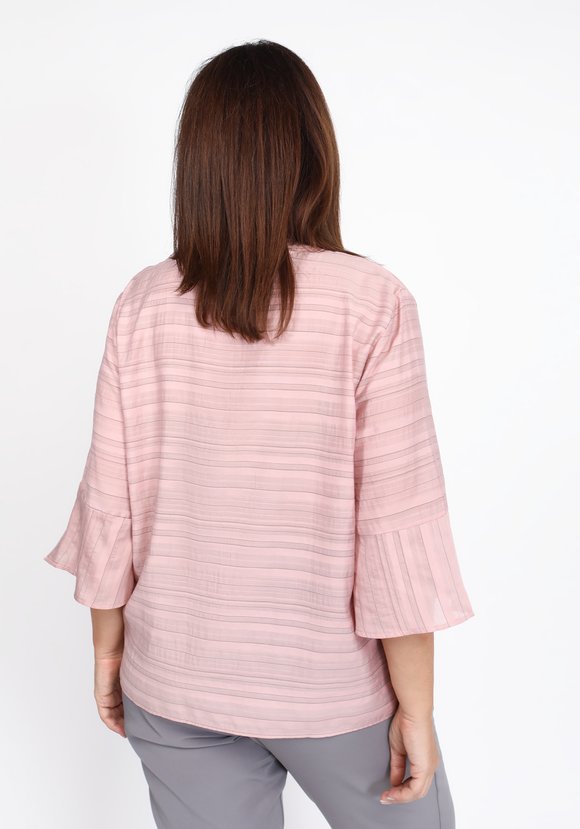 Блуза свободная с расклешенным рукавом шир.  580, рис. 7