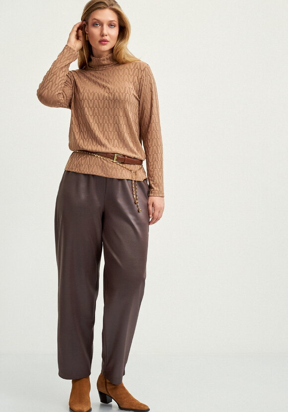 Брюки прямые с поясом на резинке шир.  580, рис. 14