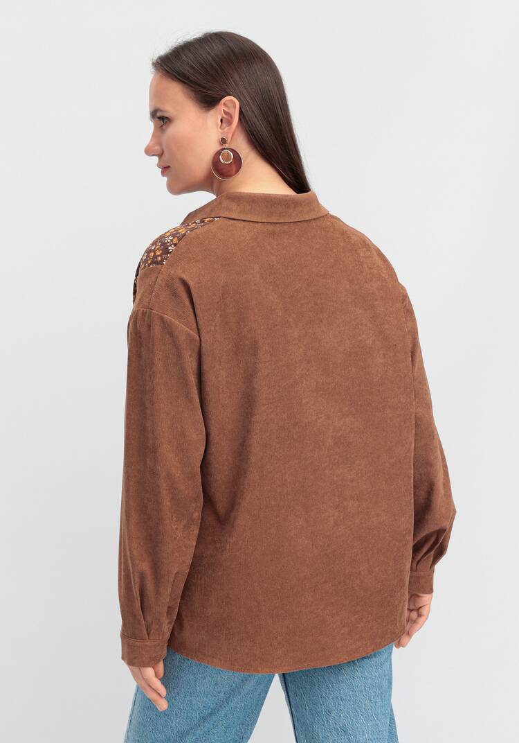 Рубашка из микровельвета с цветочной вставкой шир.  750, рис. 20