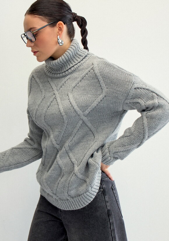 Свитер с объемными ромбами шир.  580, рис. 24