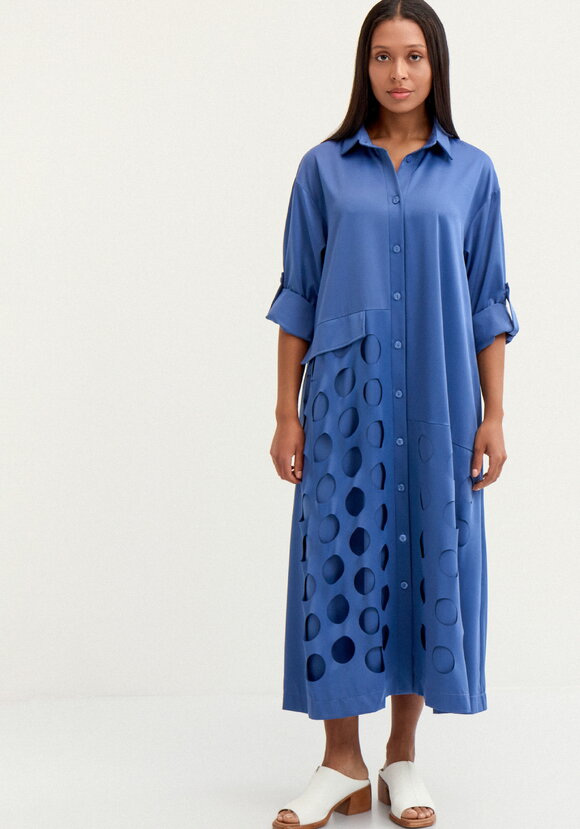 Платье А-силуэта с перфорацией шир.  580, рис. 20