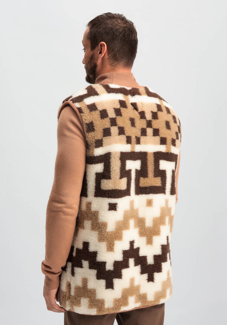 Меховой жилет из верблюжьей шерсти шир.  750, рис. 16