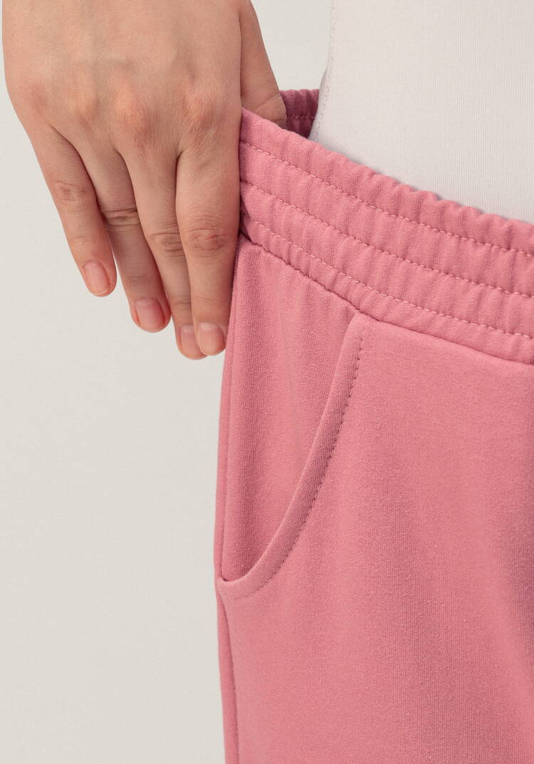 Комплект брючный с принтом на футболке шир.  750, рис. 24