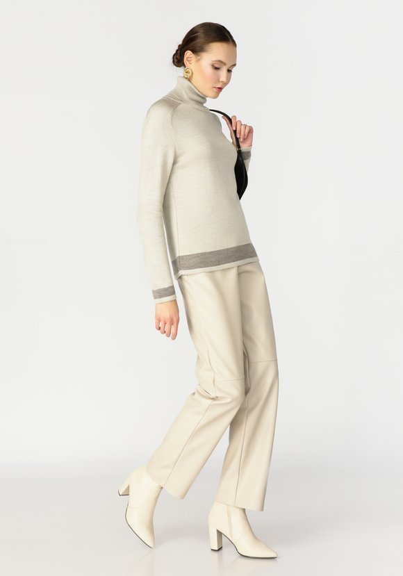 Свитер с контрастной отделкой по низу изделия шир.  580, рис. 9