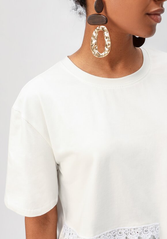 Блуза свободного кроя с вставкой из шитья шир.  580, рис. 6