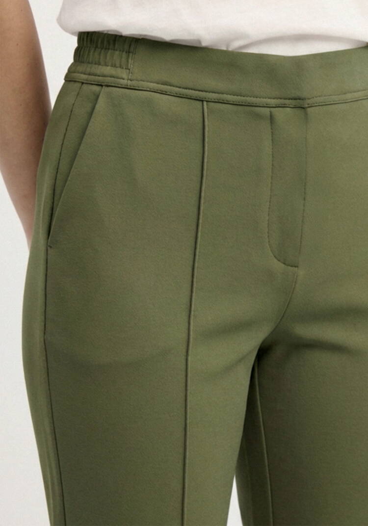 Брюки прямые cо стрелками шир.  750, рис. 29