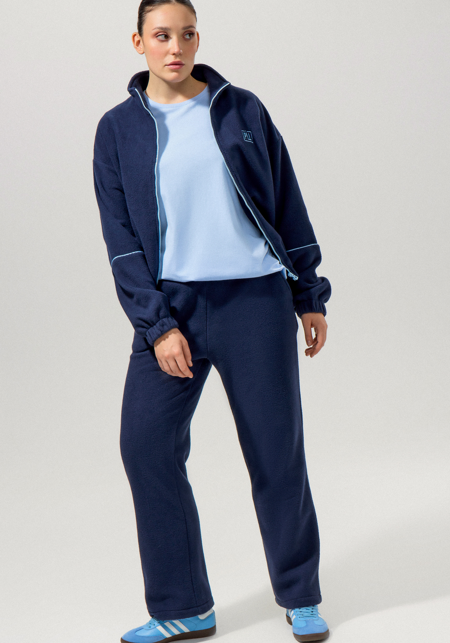 Брюки прямые из флиса 899₽