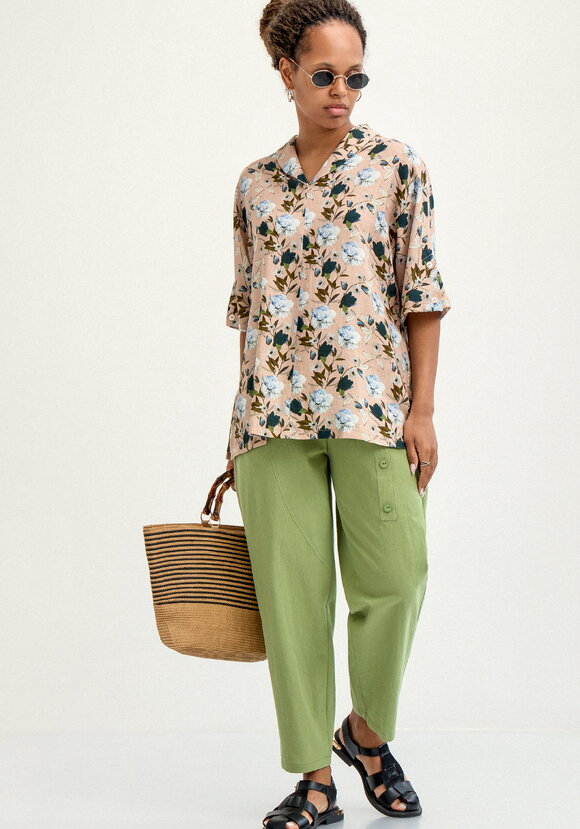 Брюки с декоративной планкой и карманами шир.  580, рис. 1