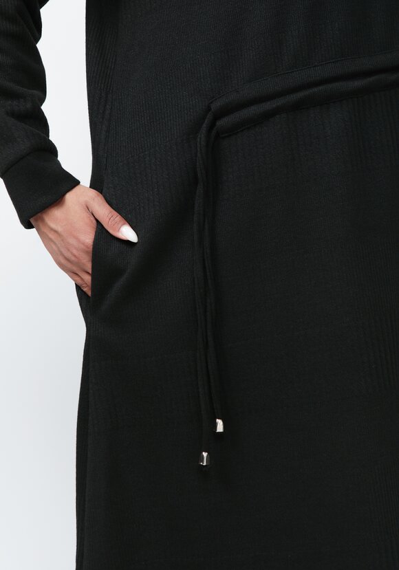 Платье из трикотажной ткани с кулиской шир.  580, рис. 22